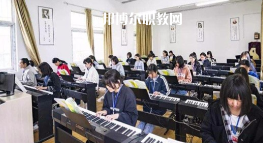 渦陽縣科技學(xué)校2022年報名條件、招生要求、招生對象