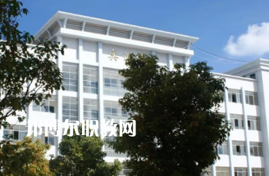 鹽源職業(yè)技術(shù)中學(xué)校2022年報名條件、招生要求、招生對象