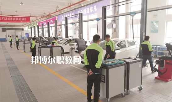 河北曲陽雕刻學(xué)校2022年學(xué)費(fèi)、收費(fèi)多少