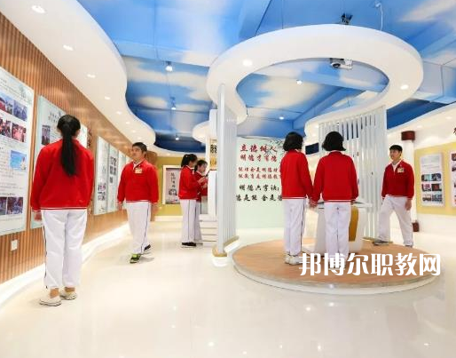 廣東黃埔衛(wèi)生職業(yè)技術(shù)學校2022年招生辦聯(lián)系電話