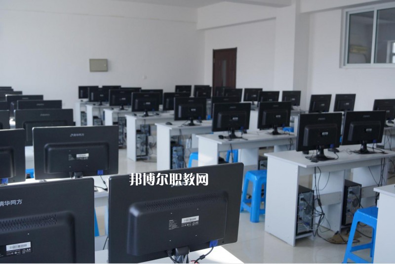 石家莊萬搏中等專業(yè)學(xué)校2022年報名條件、招生要求、招生對象