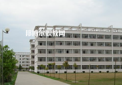 江蘇建湖中等專業(yè)學校2022年報名條件、招生要求、招生對象