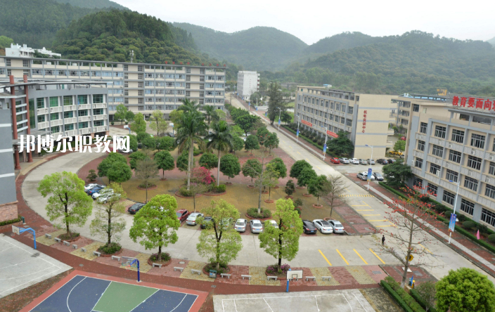 廣州市增城衛(wèi)生職業(yè)技術(shù)學(xué)校2022年報(bào)名條件、招生要求、招生對象
