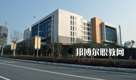 重慶建材技工學校2022年報名條件、招生要求、招生對象