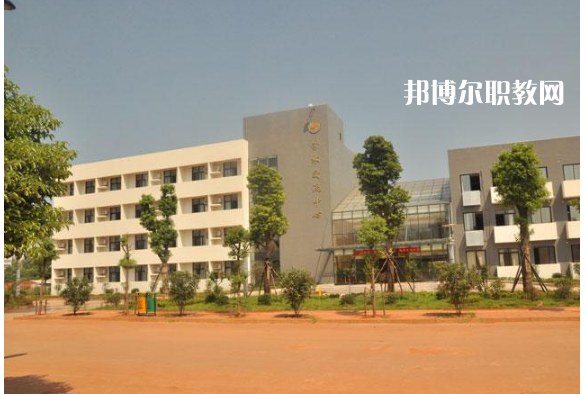 會東縣職業(yè)技術(shù)學(xué)校2022年報名條件、招生要求、招生對象