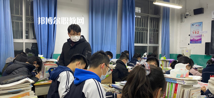 張家口華溢中等專業(yè)學(xué)校2022年學(xué)費(fèi)、收費(fèi)多少