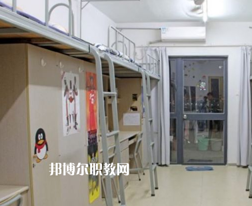 勐?？h職業(yè)高級(jí)中學(xué)2022年宿舍條件