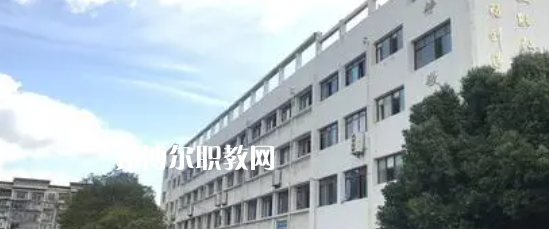 遂寧應(yīng)用高級(jí)技工學(xué)校2022年學(xué)費(fèi)，收費(fèi)多少