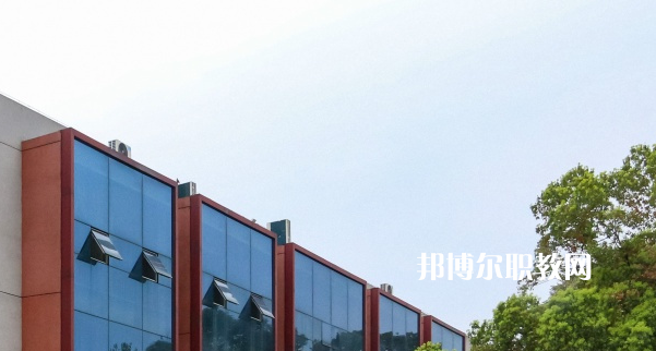 黔西南州英才職業(yè)技術(shù)學(xué)校2022年報(bào)名條件、招生要求、招生對(duì)象