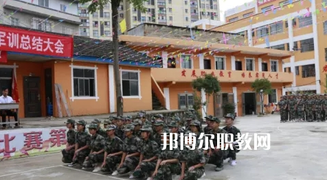 黔東南州工業(yè)學(xué)校2022年學(xué)費(fèi)、收費(fèi)多少