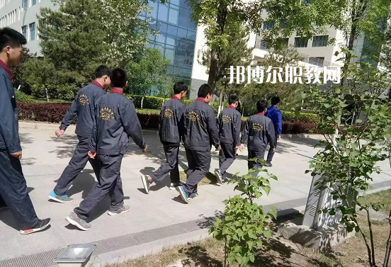 甘泉職業(yè)中學(xué)2022年招生辦聯(lián)系電話(huà)