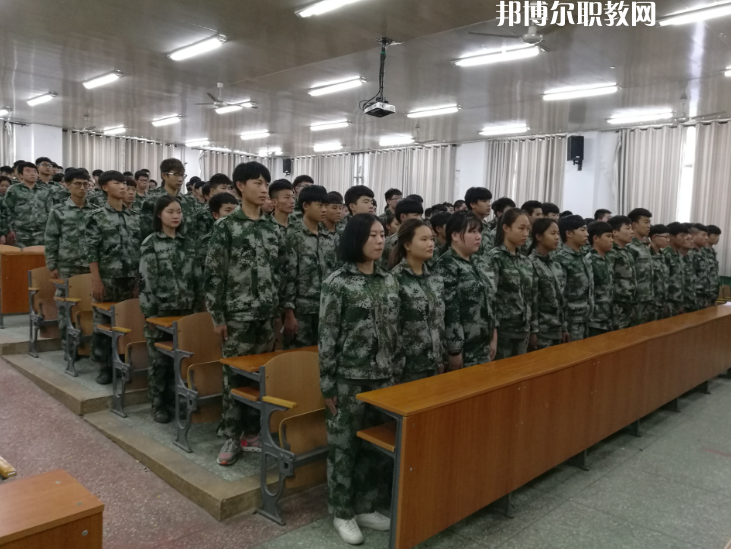 河北軌道交通中等專業(yè)學(xué)校2022年報名條件、招生要求、招生對象