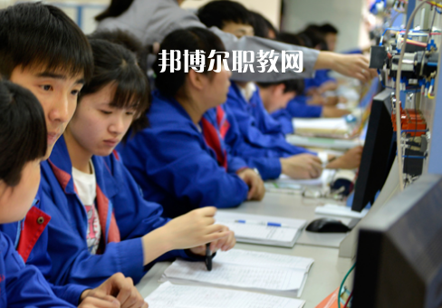 儀征技師學院2022年報名條件、招生要求、招生對象