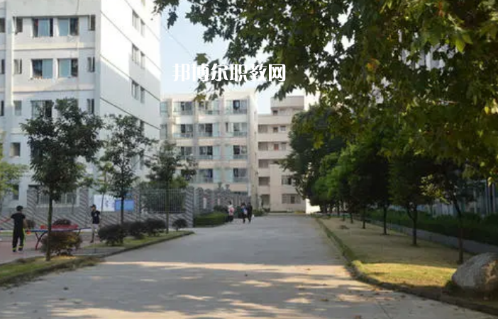 遂寧職業(yè)技術(shù)學(xué)校2022年學(xué)費(fèi)、收費(fèi)多少