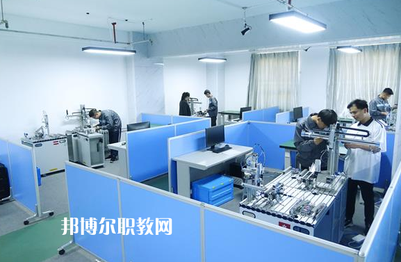 邯鄲第一財經(jīng)學校2022年報名條件、招生要求、招生對象