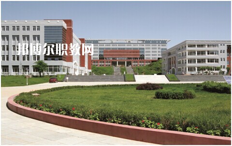 石屏縣職業(yè)高級(jí)中學(xué)2022年學(xué)費(fèi)、收費(fèi)多少
