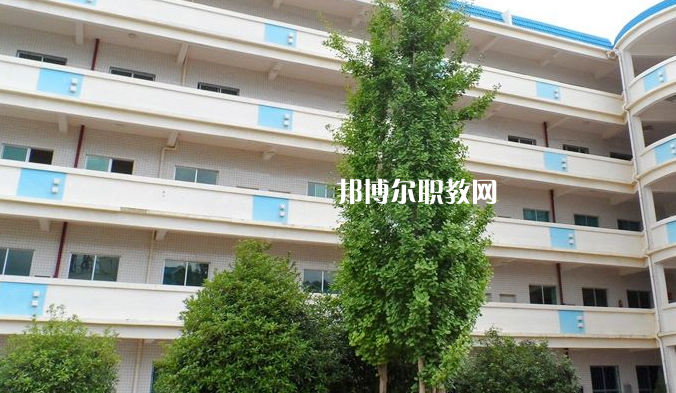 貴陽(yáng)衛(wèi)生學(xué)校2022年報(bào)名條件、招生要求、招生對(duì)象
