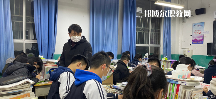 滄州工貿(mào)學校2022年報名條件、招生要求、招生對象