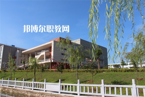 安徽六安技師學(xué)院2022年報名條件、招生要求、招生對象