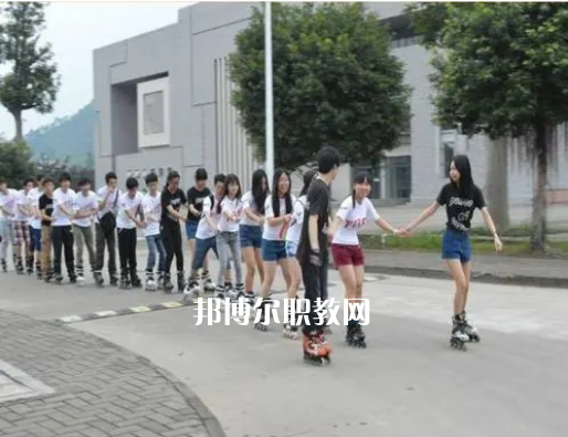 內(nèi)江大千職業(yè)技術(shù)學(xué)校2022年報(bào)名條件、招生要求、招生對(duì)象