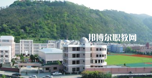 昆明鐵路機(jī)械學(xué)校2022年報(bào)名條件、招生要求、招生對(duì)象