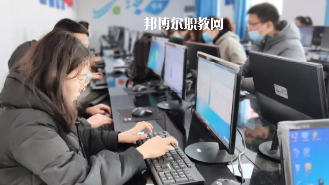 合肥中科信息工程技工學(xué)校2022年報(bào)名條件、招生要求、招生對(duì)象