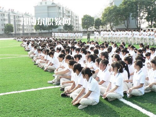 安慶工業(yè)學(xué)校2022年報名條件、招生要求、招生對象