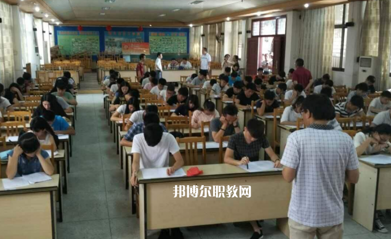 陸豐技工學(xué)校2022年報(bào)名條件、招生要求、招生對(duì)象