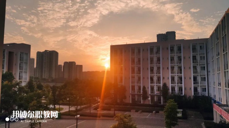 眉山信息工程中等職業(yè)技術(shù)學(xué)校2022年報(bào)名條件、招生要求、招生對(duì)象