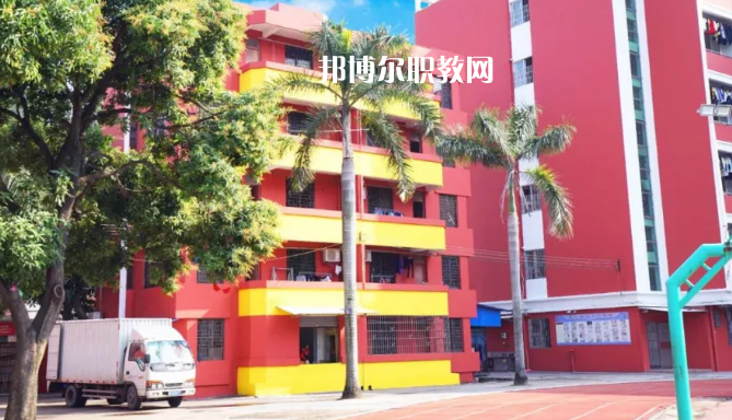 佛山實(shí)驗(yàn)技工學(xué)校2022年報(bào)名條件、招生要求、招生對(duì)象 