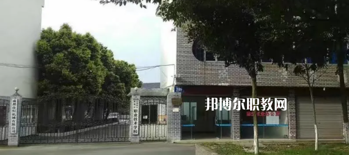 成都莊園機電職業(yè)技術學校怎么樣、好不好
