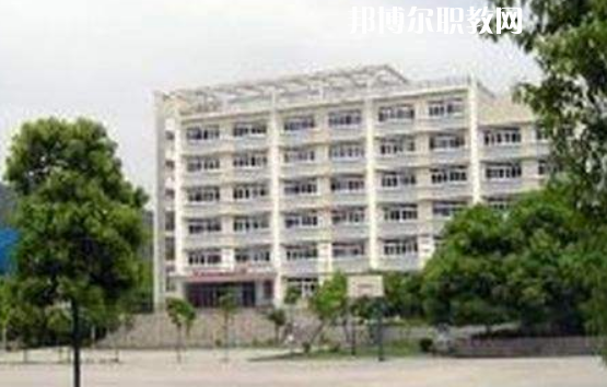 廣安鄰水金科職業(yè)技術(shù)學校2022年報名條件、招生要求、招生對象