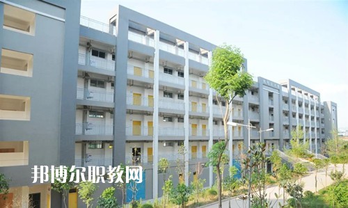 大竹縣職業(yè)中學(xué)2022年報名條件、招生要求、招生對象