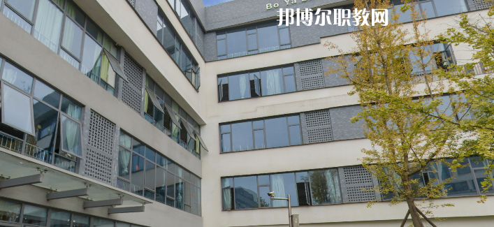 成都青蘇職業(yè)中專學校網站網址