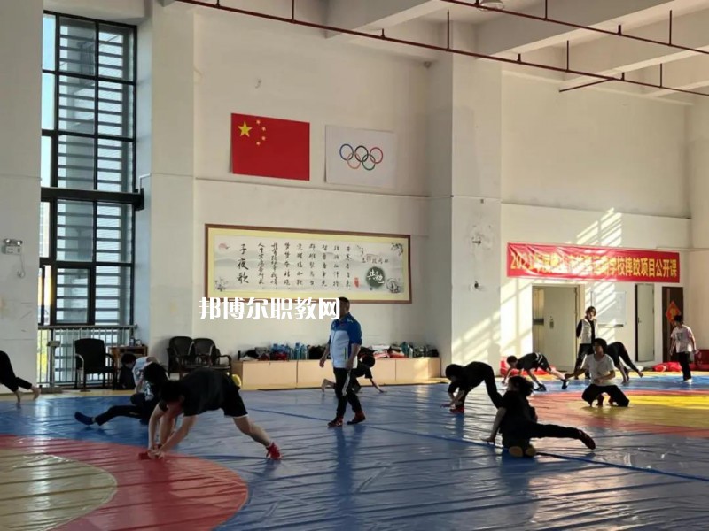 佛山體育運動學(xué)校2022年報名條件、招生要求、招生對象