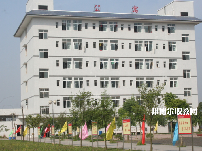 廣安武勝嘉陵職業(yè)技術學校2022年報名條件、招生要求、招生對象