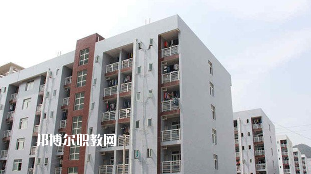 重慶黔江區(qū)民族職業(yè)教育中心2022年報名條件、招生要求、招生對象
