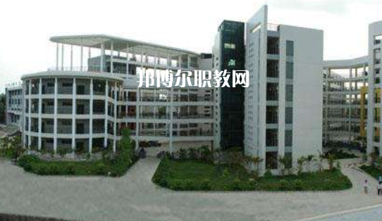 成都中醫(yī)藥大學附屬學校龍泉校區(qū)怎么樣、好不好