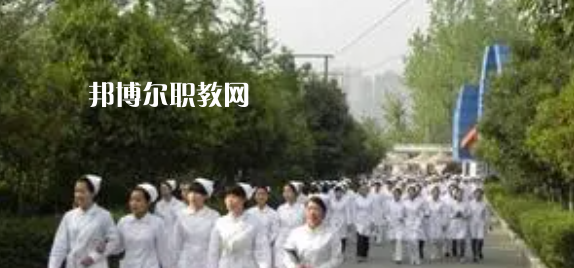 四川人民醫(yī)院護(hù)士學(xué)校怎么樣、好不好