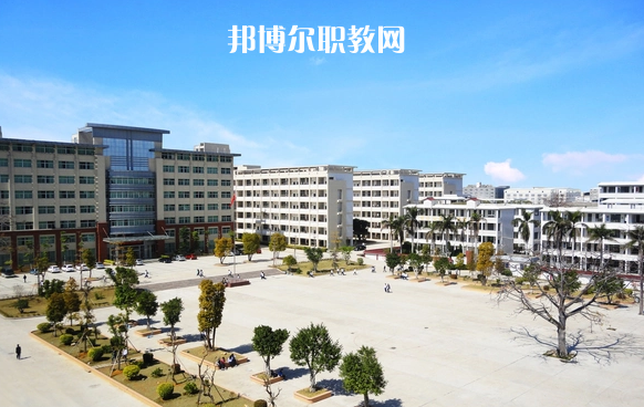 潮州職業(yè)技術學校學校怎么樣、好不好