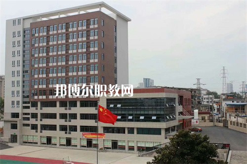 湖南省經(jīng)濟貿(mào)易職業(yè)中專學(xué)校2022年學(xué)費、收費多少