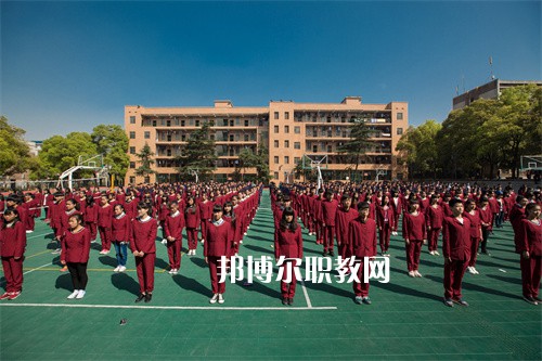湖南省經(jīng)濟(jì)貿(mào)易職業(yè)中專學(xué)校2022年報(bào)名條件、招生要求、招生對(duì)象