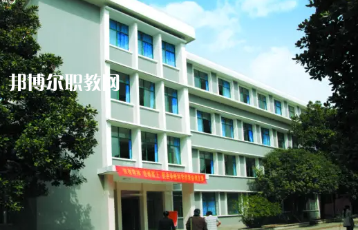 黃石藝術(shù)學(xué)校2022年報名條件、招生要求、招生對象