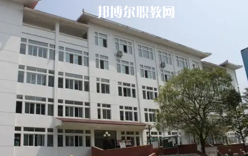恩施衛(wèi)生學(xué)校2022年報(bào)名條件、招生要求、招生對(duì)象