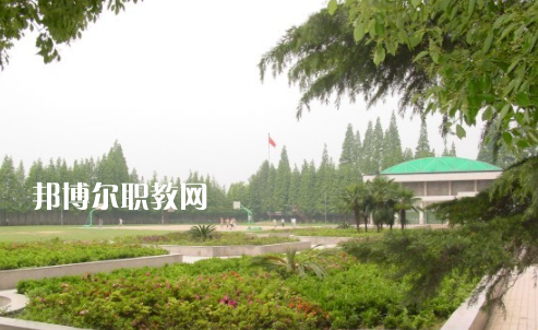 孝感高級技工學校2022年報名條件、招生要求、招生對象