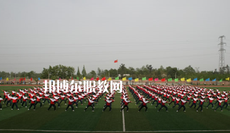 武漢衛(wèi)生學校2022年報名條件、招生要求、招生對象