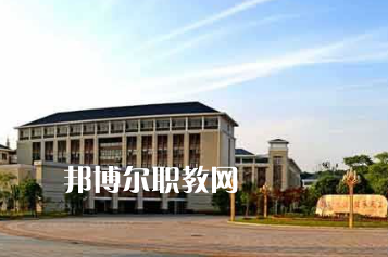 江漢油田職業(yè)技術(shù)學(xué)校2022年報名條件、招生要求、招生對象