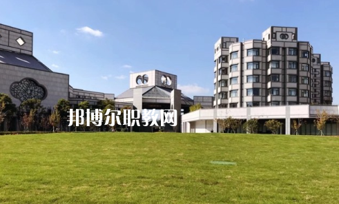 隨州高級技工學校2022年報名條件、招生要求、招生對象