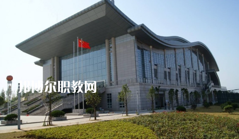武漢體育運動學(xué)校2022年報名條件、招生要求、招生對象