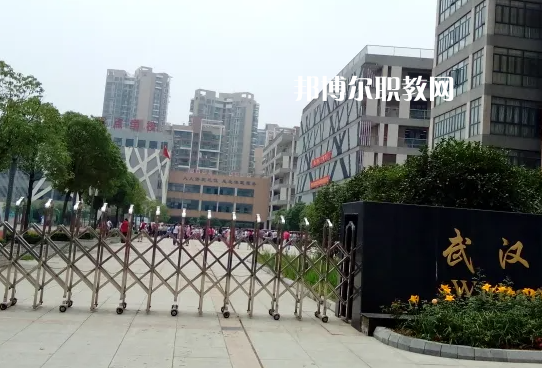 武漢旅游學(xué)校2022年報名條件、招生要求、招生對象